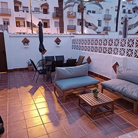 Casa De Las Palmeras 베날마데나코스타 외부 사진