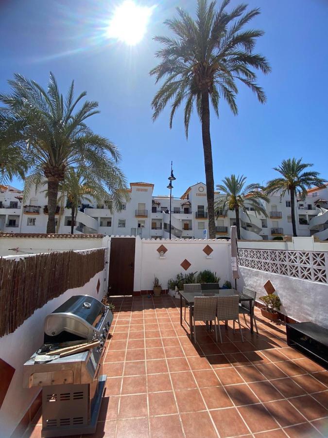 Casa De Las Palmeras 베날마데나코스타 외부 사진